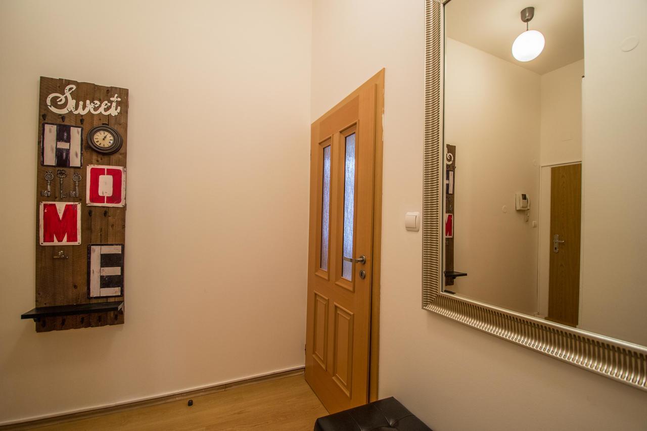 Riverside Ruterra Apartment Prag Exterior foto