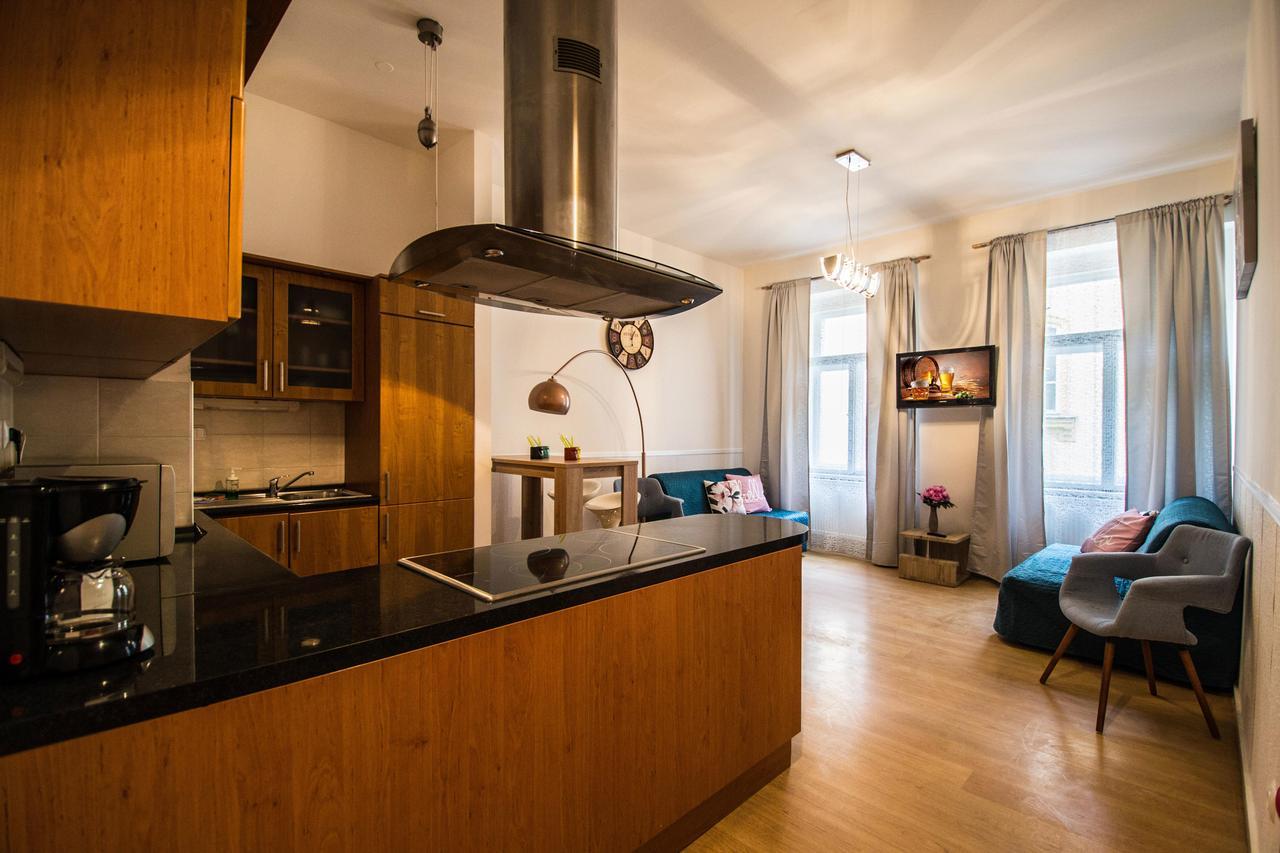 Riverside Ruterra Apartment Prag Exterior foto